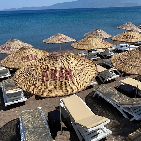Ekin Assos 호텔 *